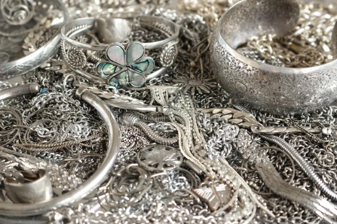 This is silver metal